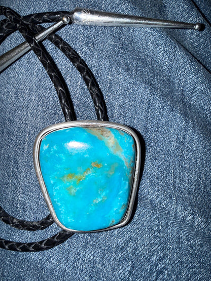 Exquisite high grade Kingman turquoise bolo